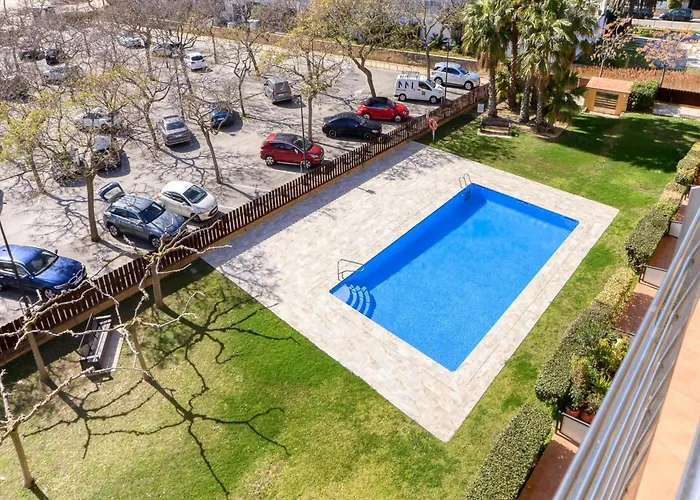 In By The With Pool *